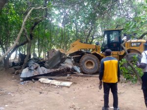 FCTA demolishes suspected Pasali forest occupied by bandits along Kuje-Gwagwalada road on Wednesday (Aug. 3, 2022)