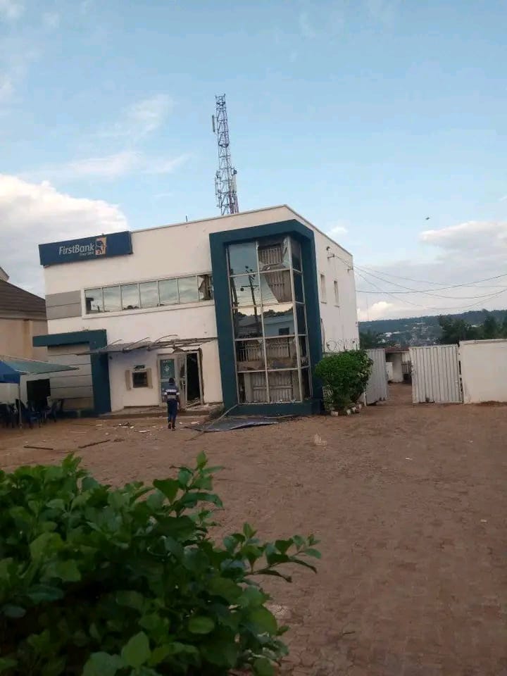 Robbers raid several banks in Kogi