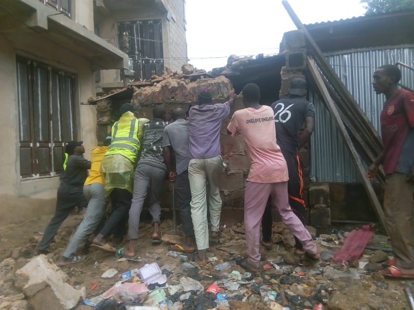 Flood: Gov’t demolishes structures at Kano market