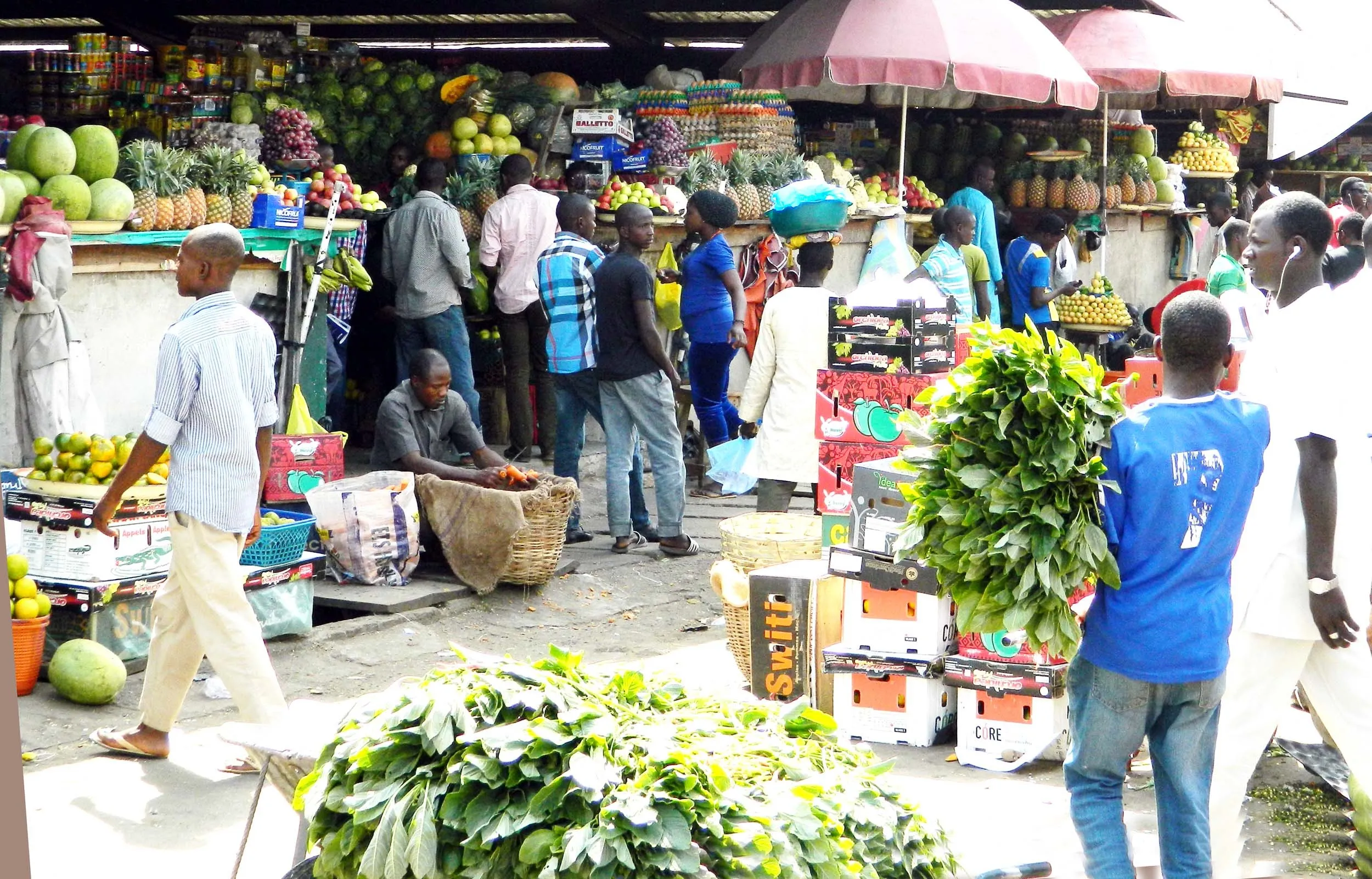 New naira notes: FCT market women decry low patronage