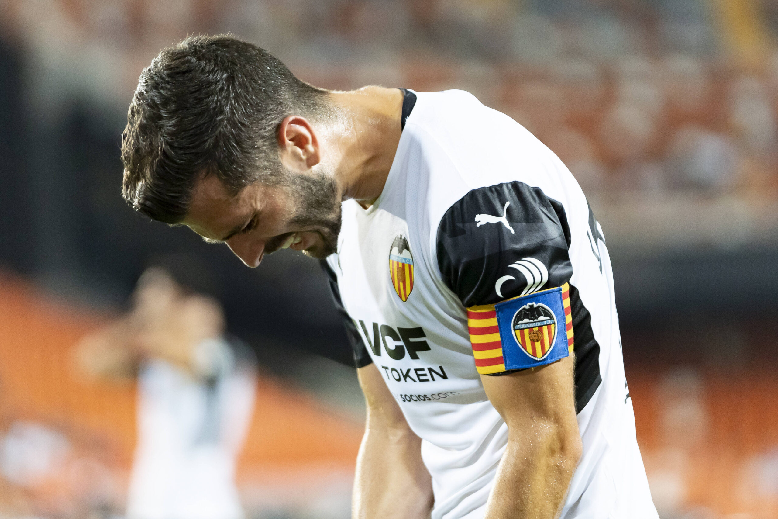 Gaya misses late penalty as Sevilla hold Valencia