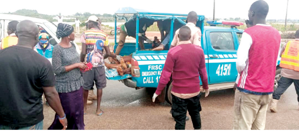 Assistant driver dies, 3 injured in auto crash on Abuja-Lokoja road