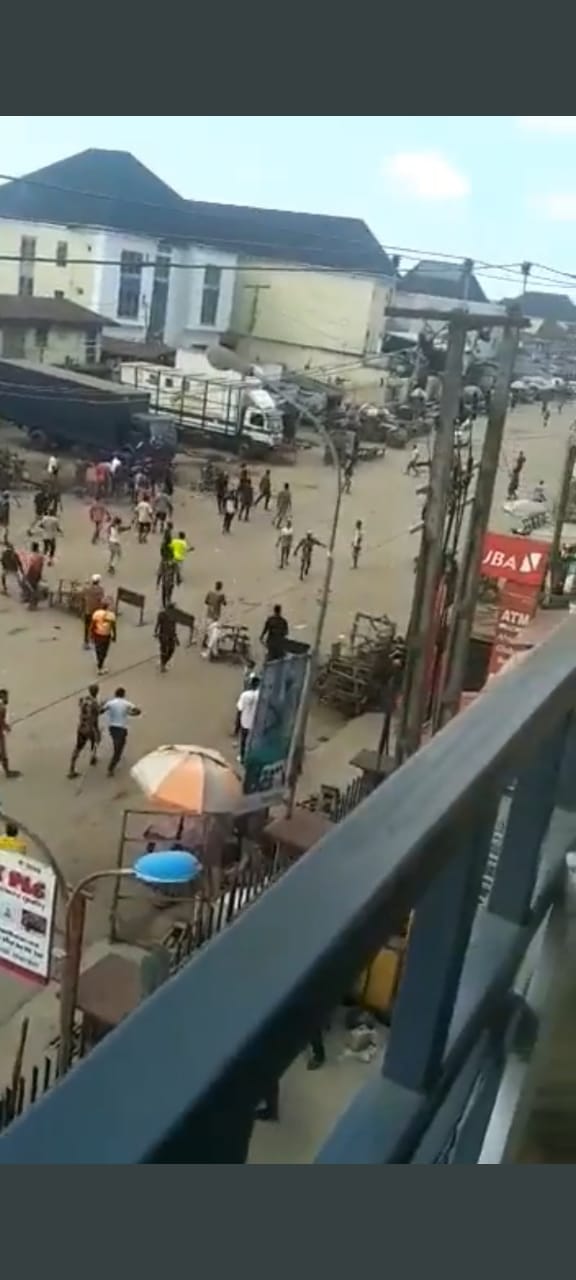 Gunshots as traders, hoodlums clash in Lagos