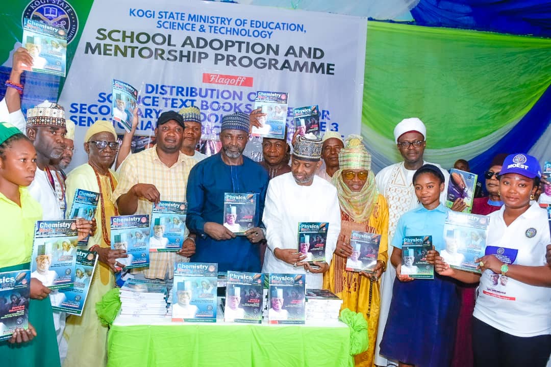 Inauguration of the distribution of free textbooks to students