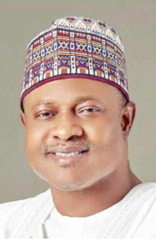 Kaduna gov’ship candidate receives PDP decampees, pledges fairness