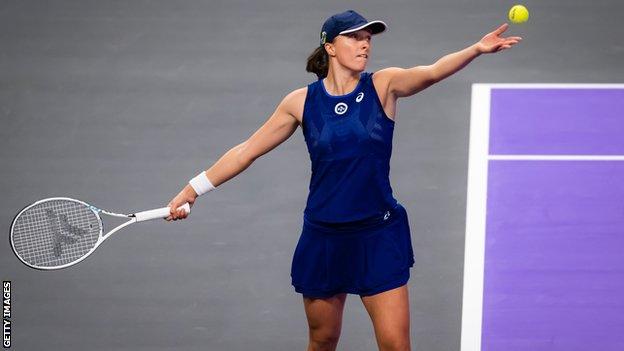 Swiatek out of WTA finals after Sabalenka defeat