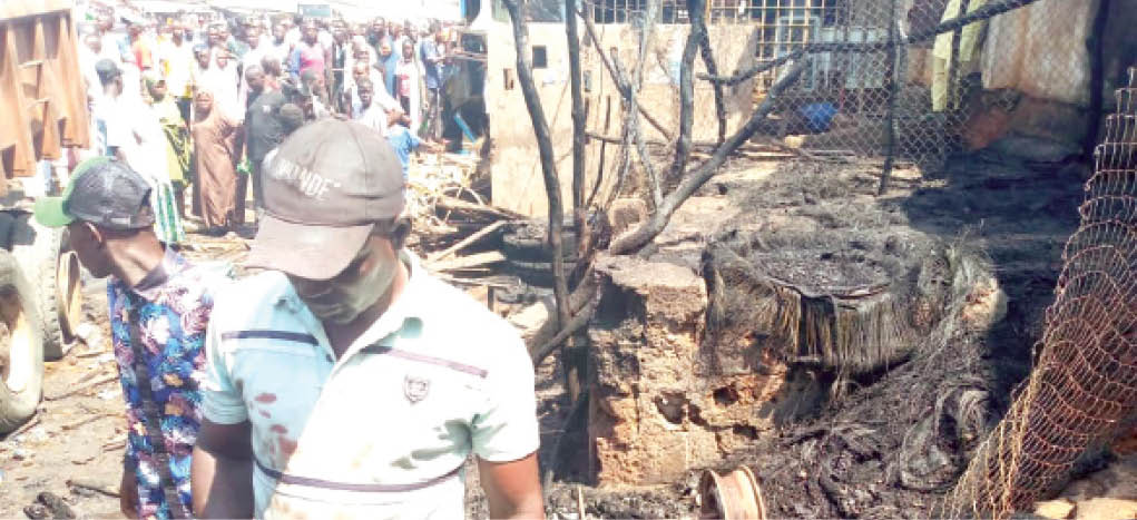 Traffic warden, 5 others crushed by truck in Yola