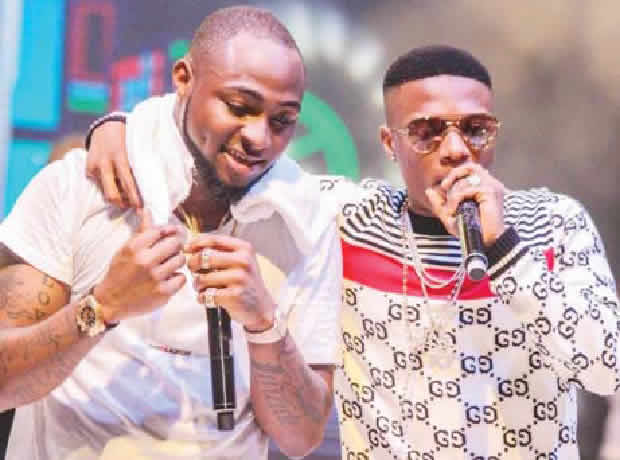 Wizkid honours Davido at sold out New York concert