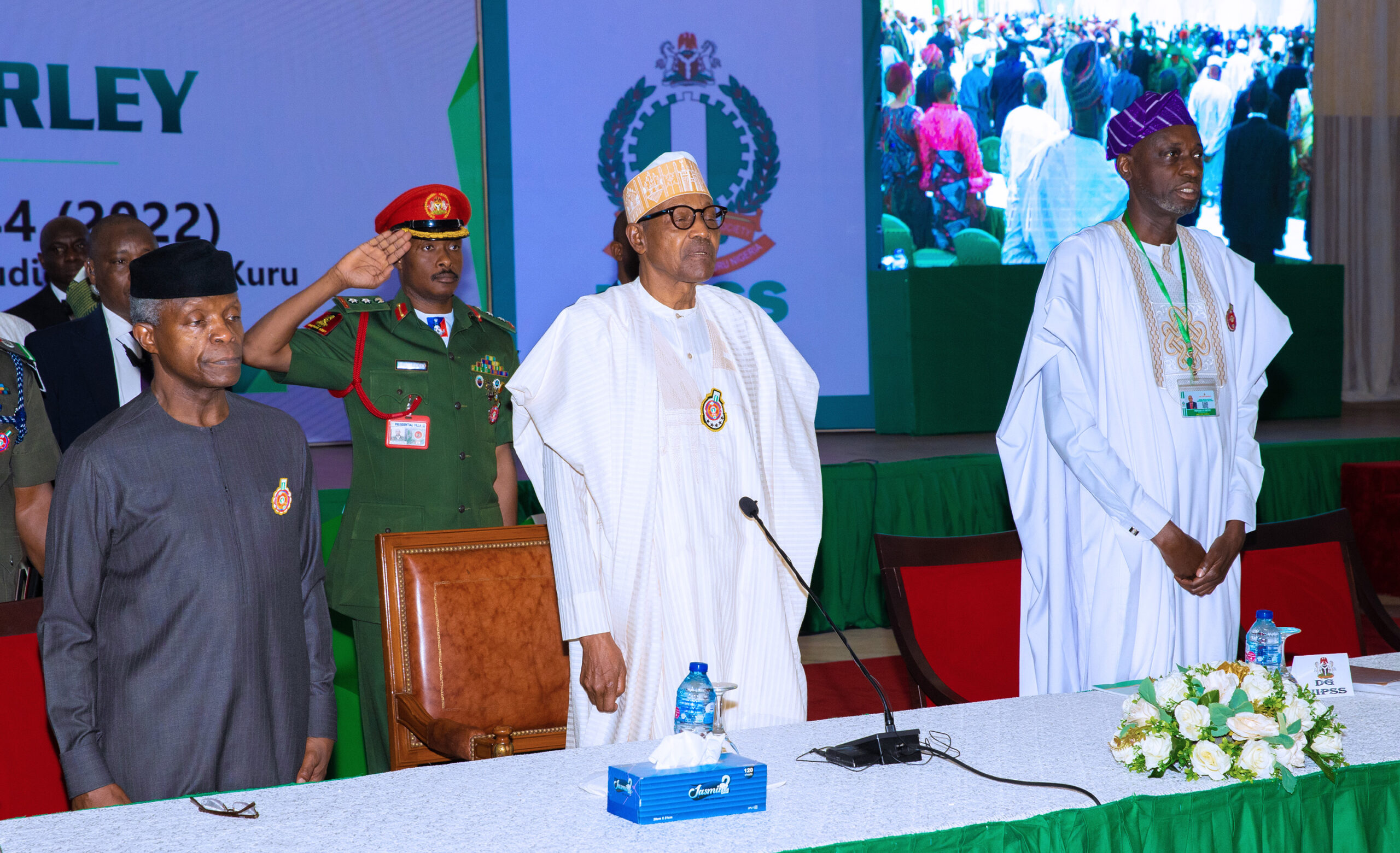 Buhari shares experience with ‘corrupt’ governor