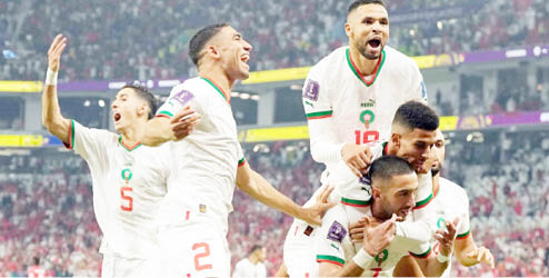 Morocco cruise into knockout stage with win over Canada