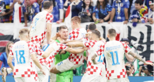 Croatia edge Japan in World Cup penalty shootout