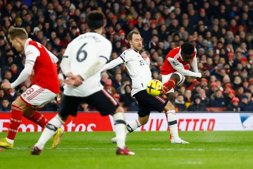 Bukayo Saka scores the second goal for Arsenal