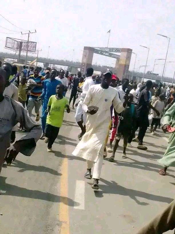 Protests as Buhari commissions projects in Kano