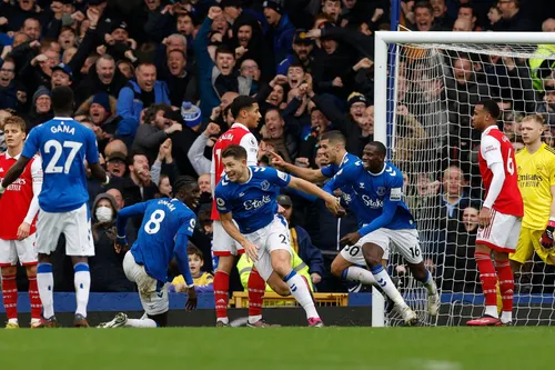 Everton score Arsenal