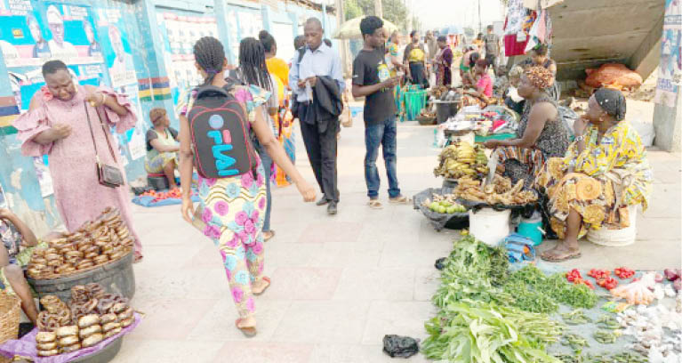 Petty traders to CBN: Release lower denominations to ease naira crisis