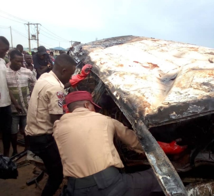 7 Die, 14 Injured As Bus Crashes On Lagos-Ibadan Expressway - Daily Trust