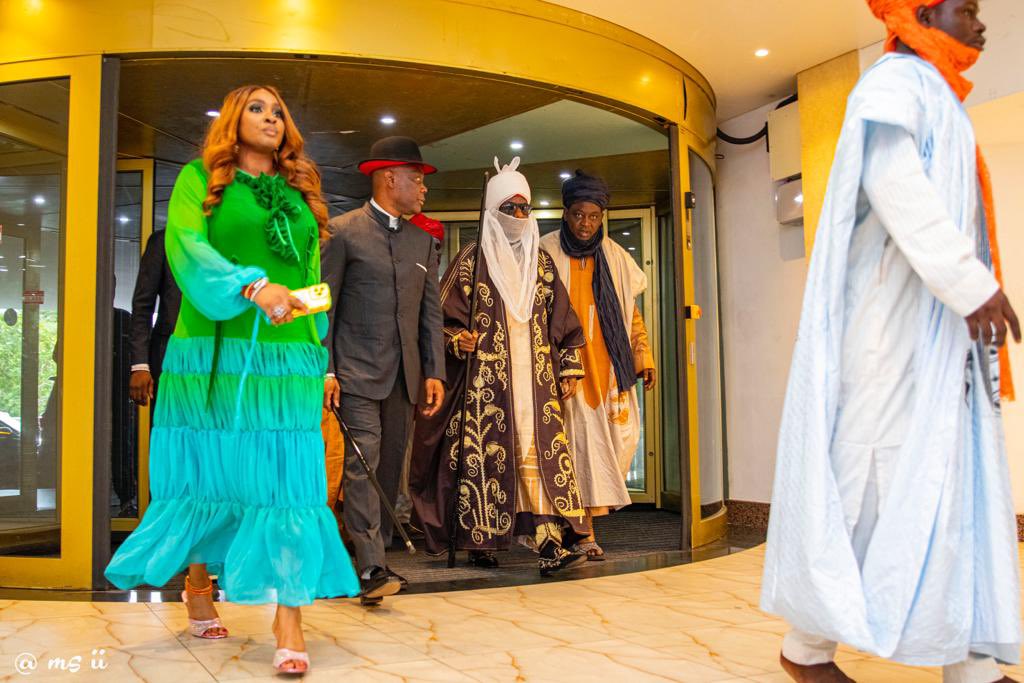 PHOTOS: Sanusi makes royal entry into Lagos dinner amid fresh talks on Kano throne