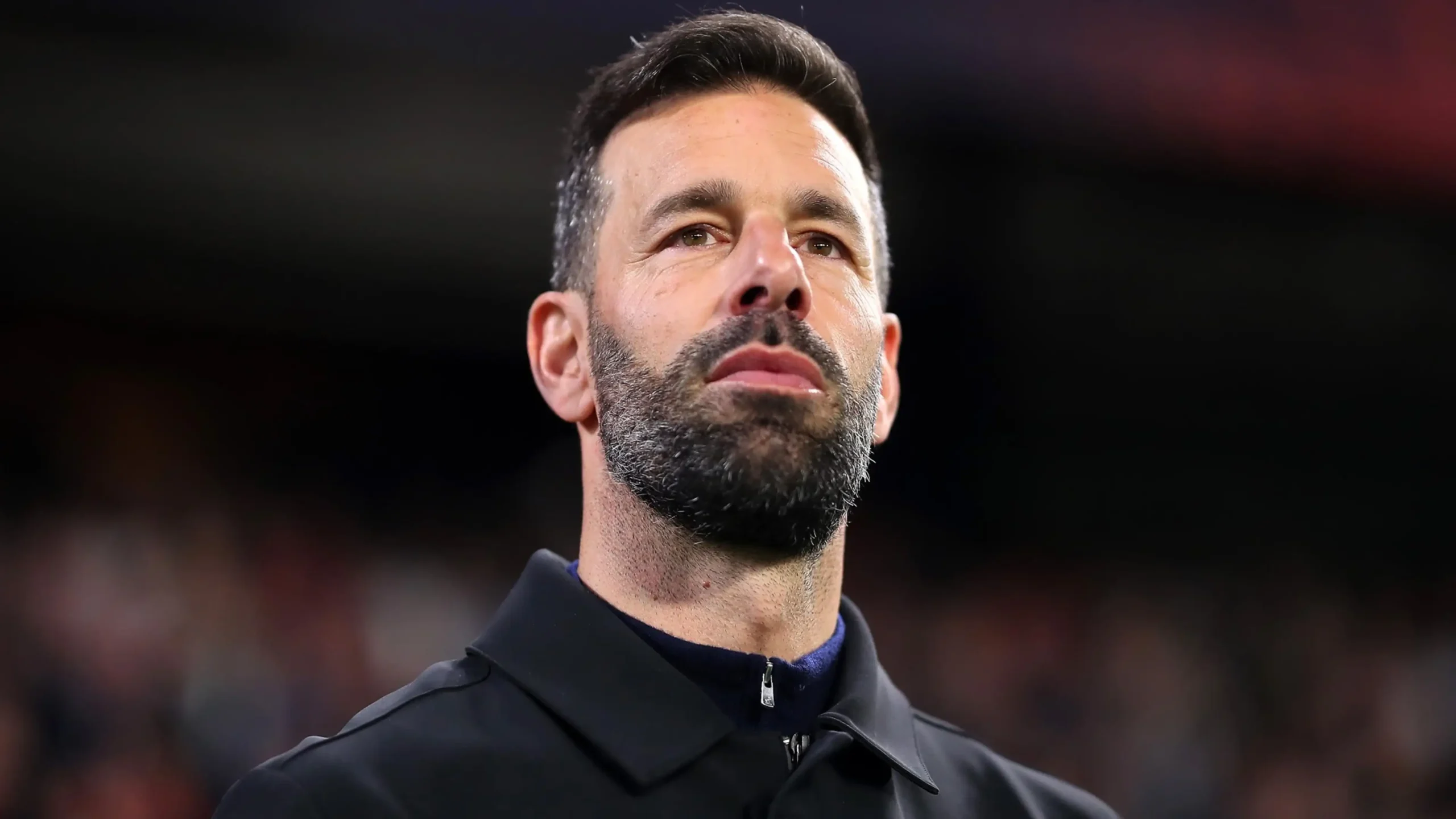 Van Nistelrooy leaves PSV with immediate effect