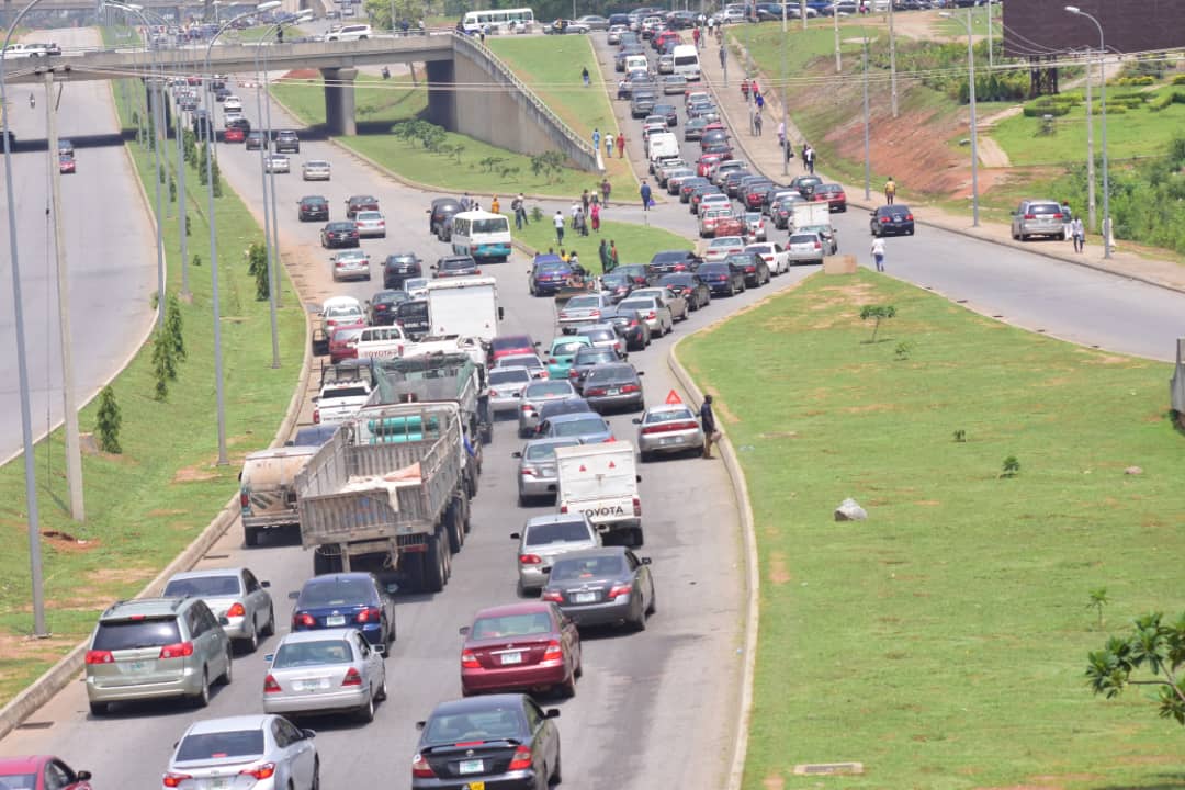 PHOTOS: Gridlock as operatives block major routes over presidential tribunal hearing