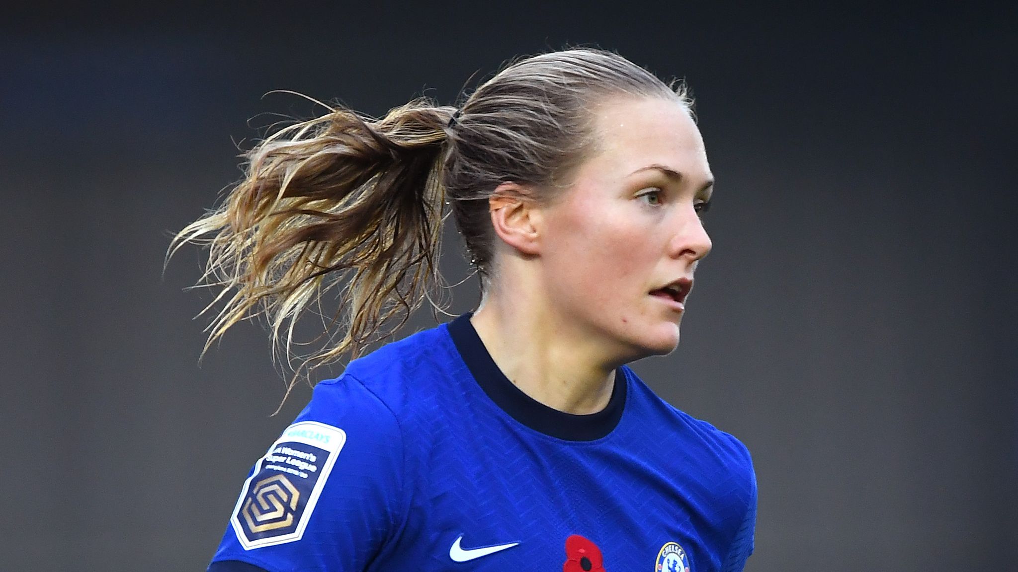 Bayern Frauen pondering Pernille Harder and Magdalena Eriksson