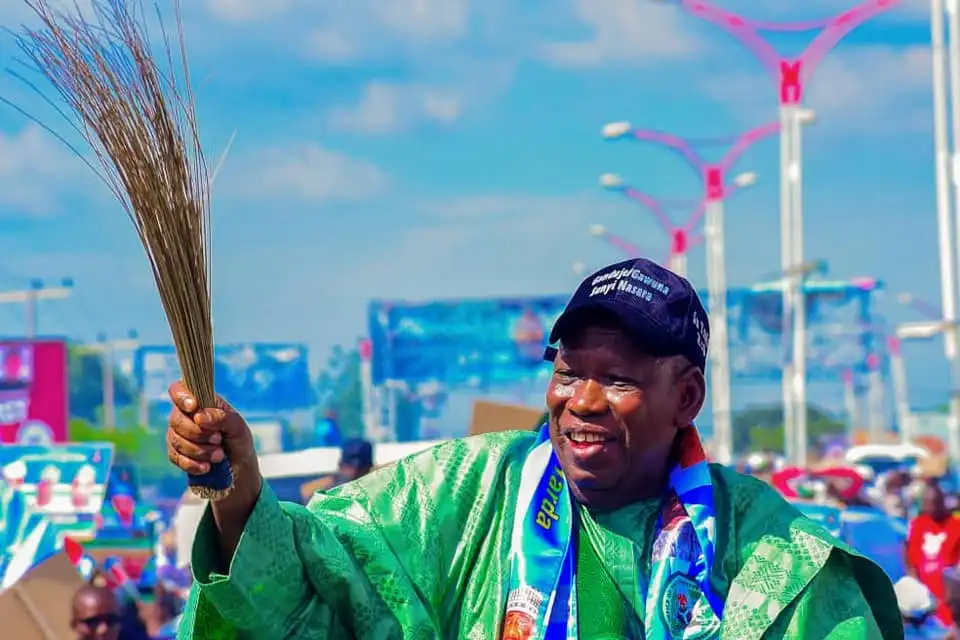 Ganduje inaugurates VIP lodge, 1.7km roads in Nasarawa