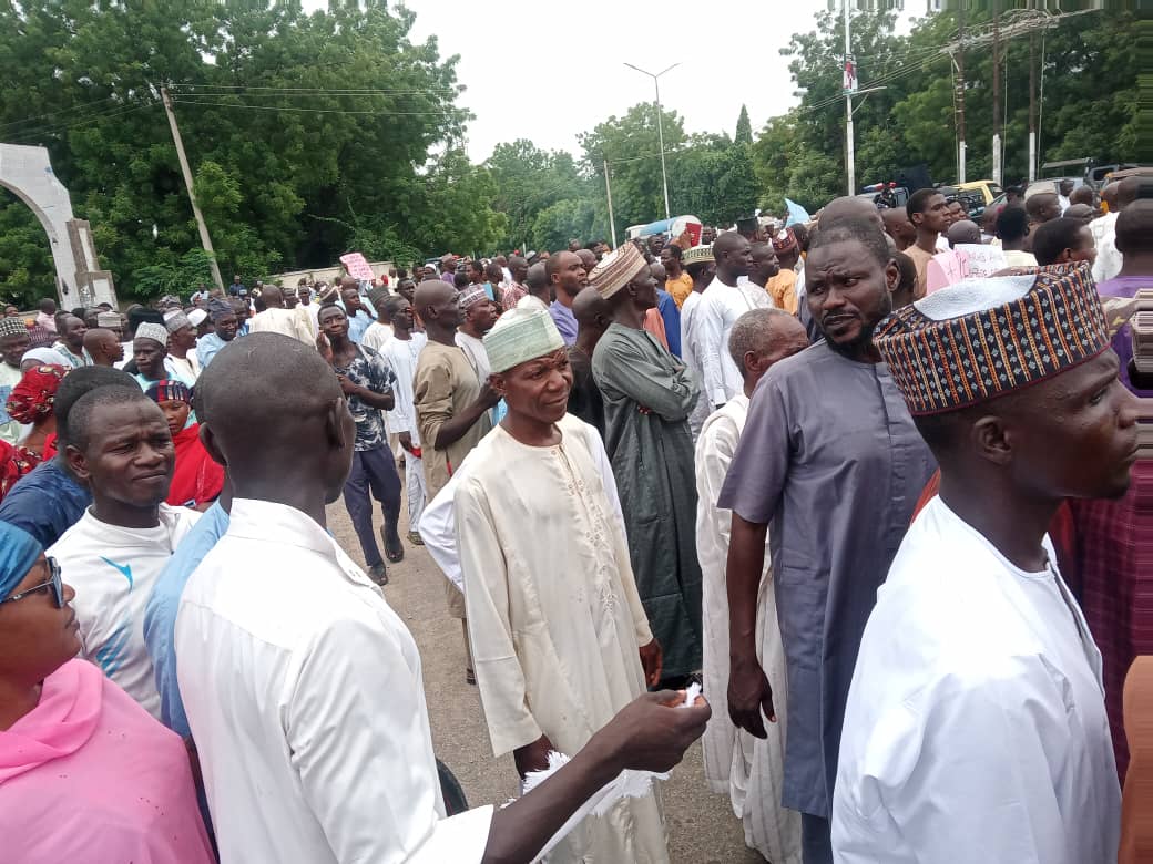 Photos: Protesters Marching To Kano Govt House - Daily Trust