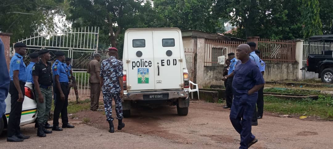 PHOTOS: Tight security as tribunal delivers judgement on Kaduna gov’ship poll