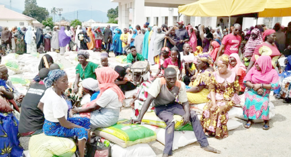 FCTA distributes 12,000 bags of rice in 6 councils