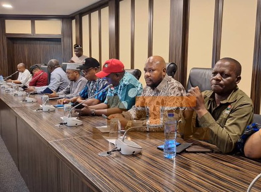 Hardship: FG, Labour unions meet to avert nationwide protests