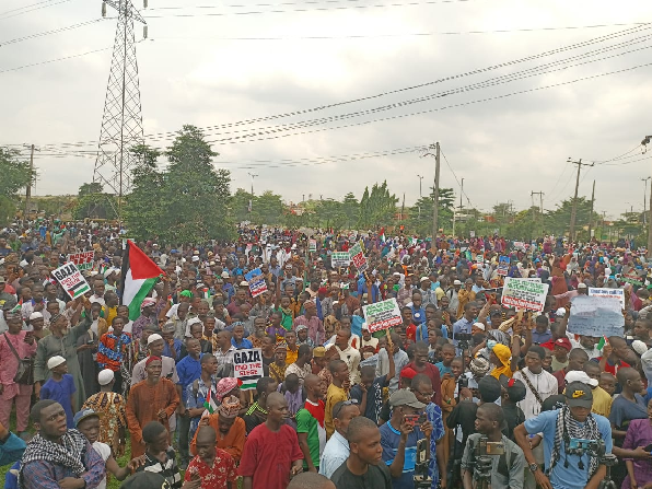 Pro-Palestine rally holds in Lagos as Nigerian Muslims demand end to war