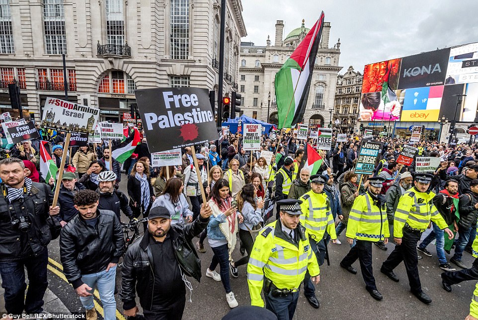 Thousands protest against Netanyahu outside US Capitol