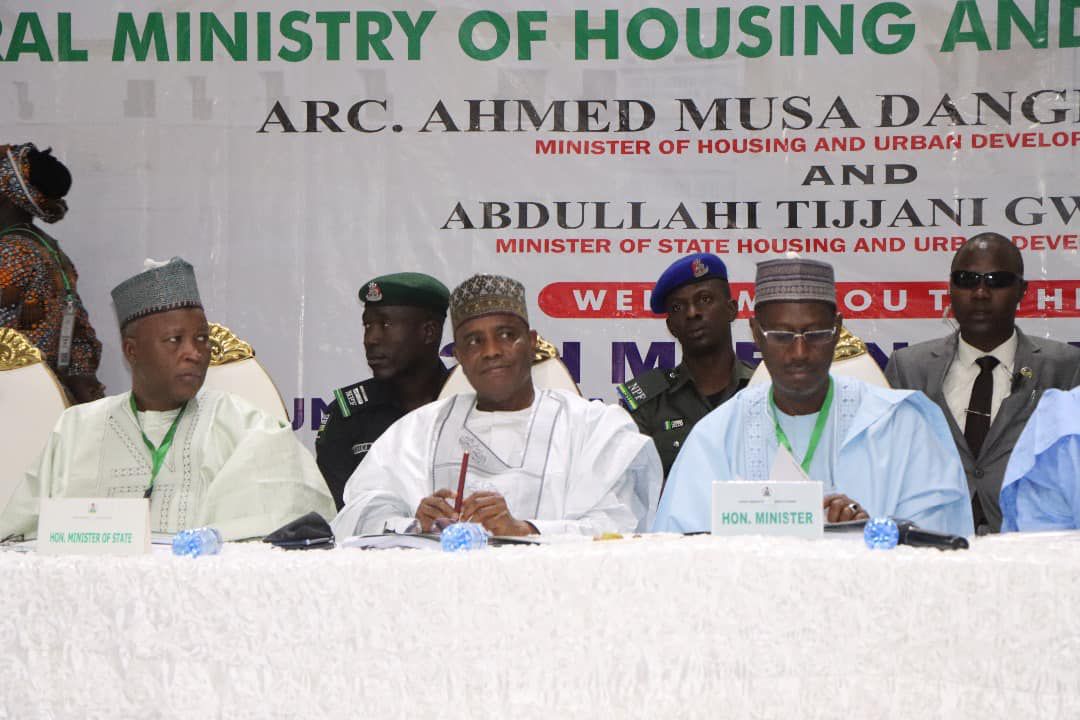 Housing deficit: Tambuwal restates Senate’s commitment to implement master plan