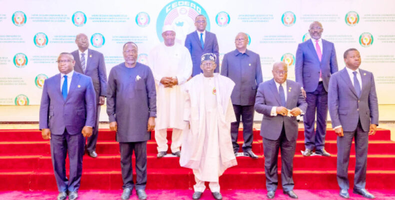 ECOWAS reopens talks with Niger junta, demands short transition roadmap ...