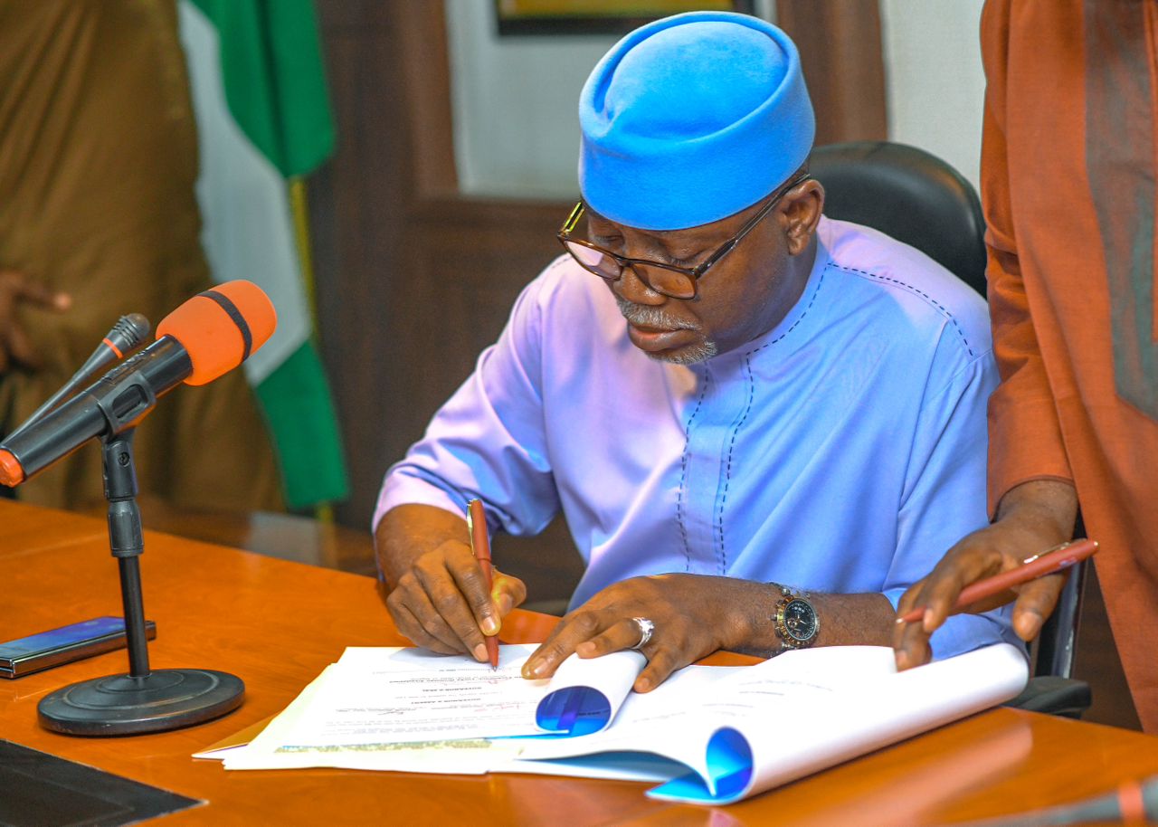 Ondo: Aiyedatiwa signs Appropriation bill as lawmakers raise budget by N10.7bn 