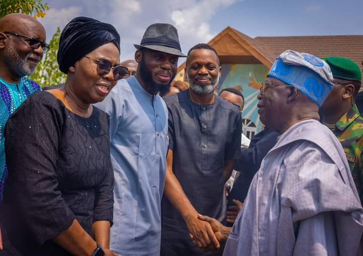 PHOTOS: Tinubu condoles Akeredolu’s family in Owo