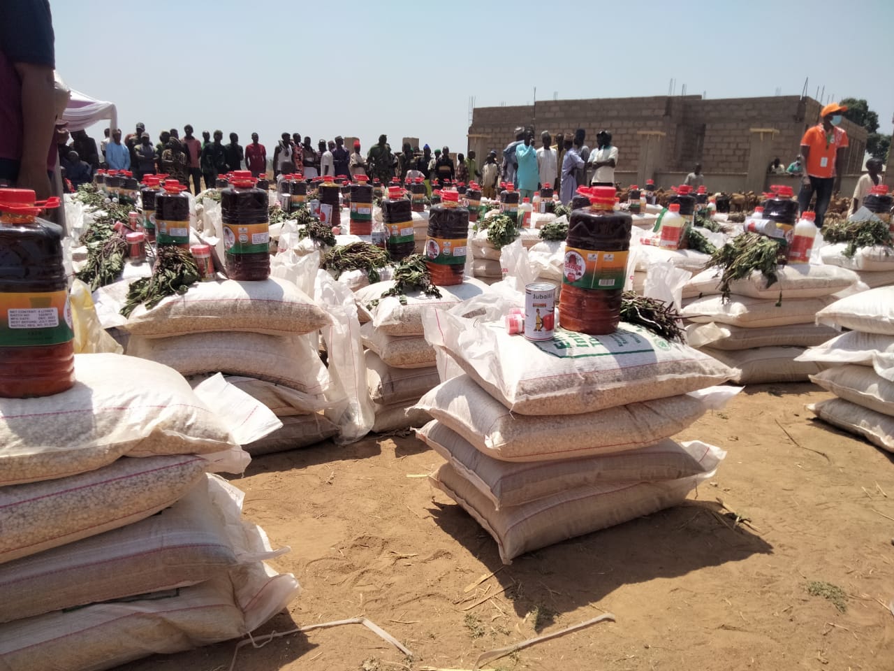 Tudun Biri: World bank, ANRiN, Kaduna govt support 100 households with relief materials