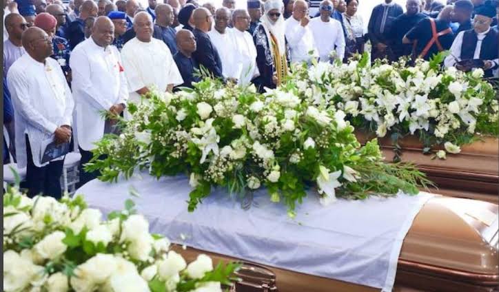 Wigwe, wife, son buried in Rivers