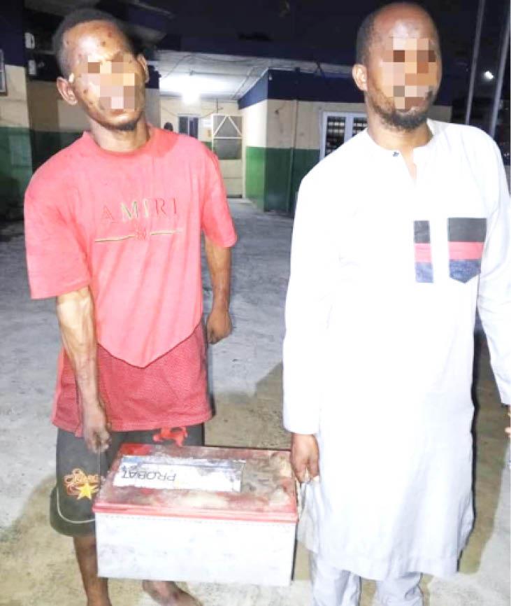 2 arrested for car batteries theft