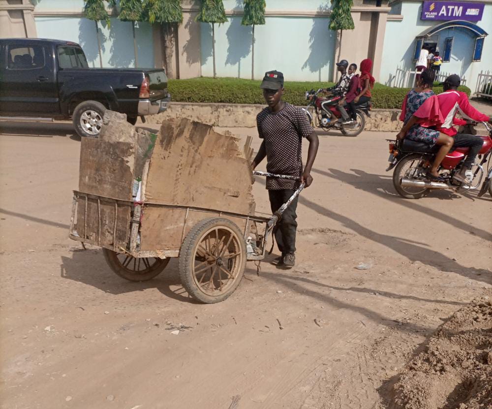 Waste disposal: FCT residents adopt alternatives as ‘baba bola’ hike price