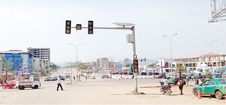 Darkness, chaotic traffic pervade Abuja over malfunctioning streetlights