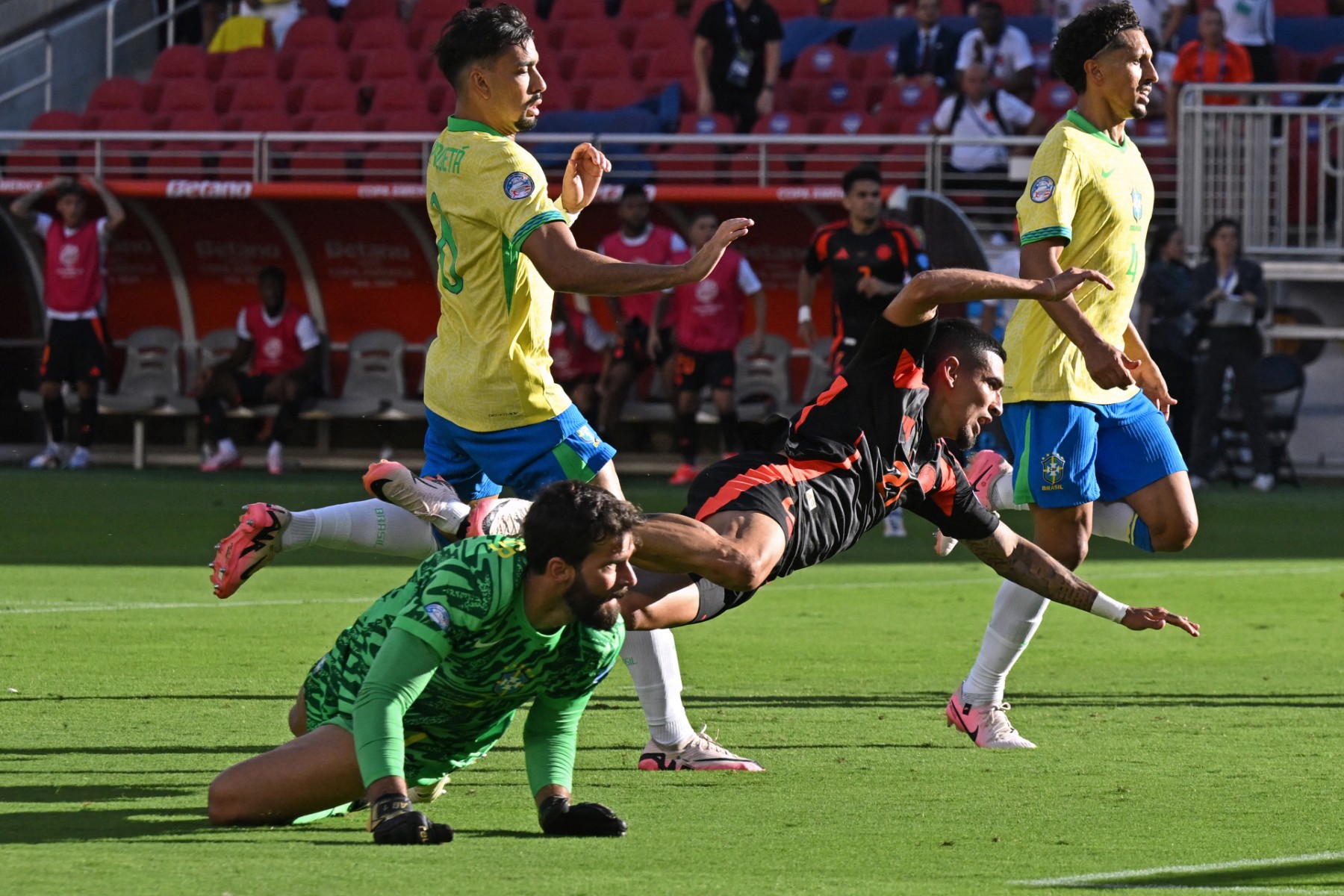 Brazil held by Colombia in Copa America clash