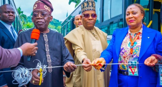 Tinubu Commissions CNG Buses At Presidential Villa