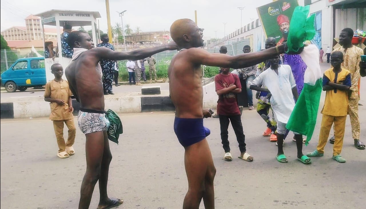 #EndBadGovernance protesters strip naked in Osun