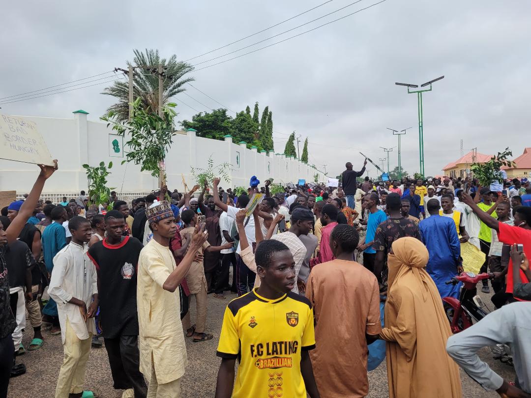 Protesters besiege Gombe Gov’t House