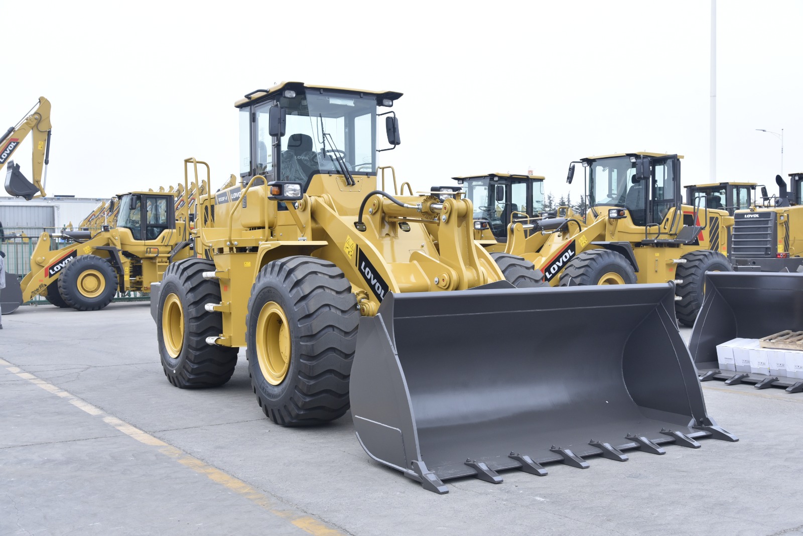 Mikano Unveils Advanced Lovol Heavy Equipment at Big 5 Construct