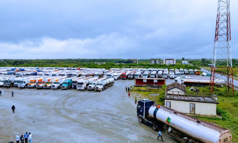 UPDATED: Lagos overhauls traffic as NNPC deploys 300 trucks to Dangote Refinery