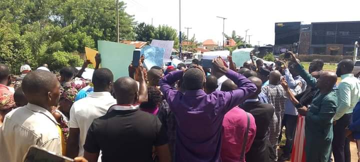 Protesters occupy INEC office, demand Ondo REC’s removal