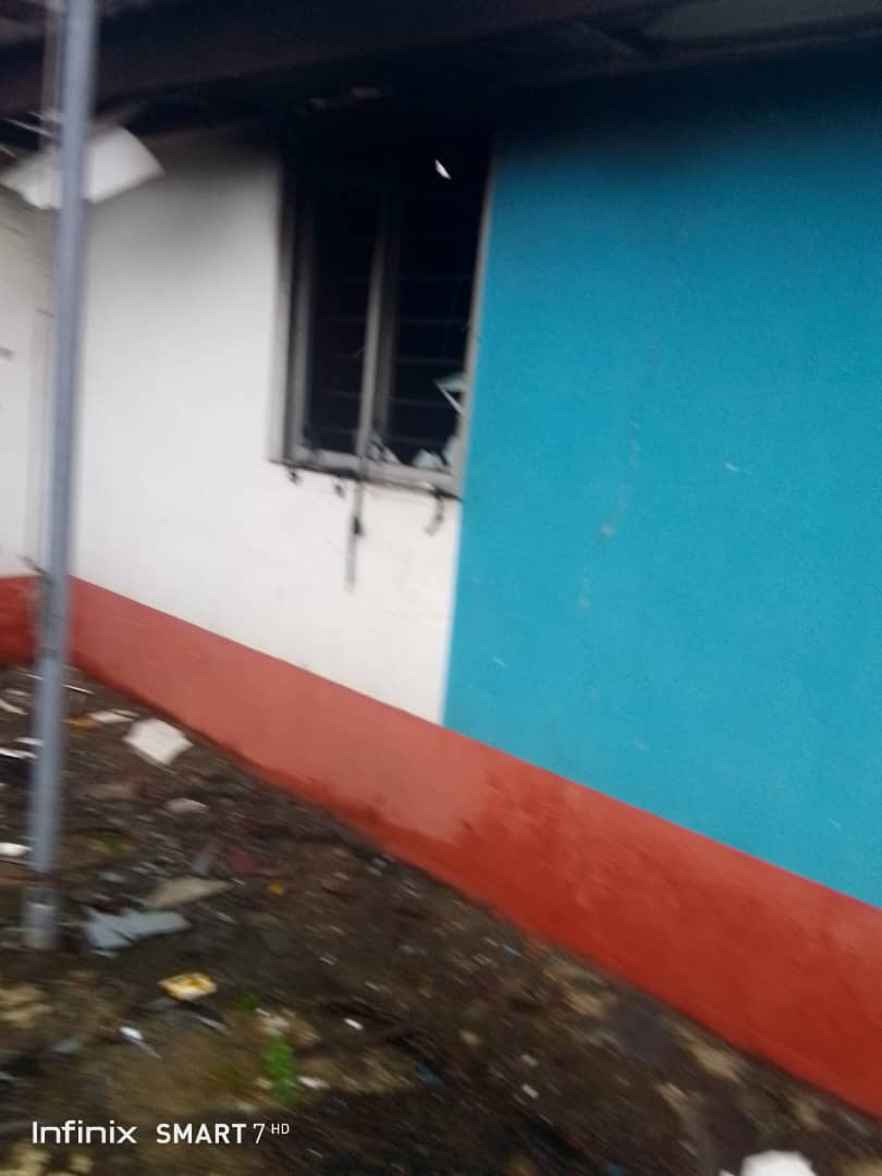 VIDEO: Explosion rocks Rivers APC secretariat as LG poll begins