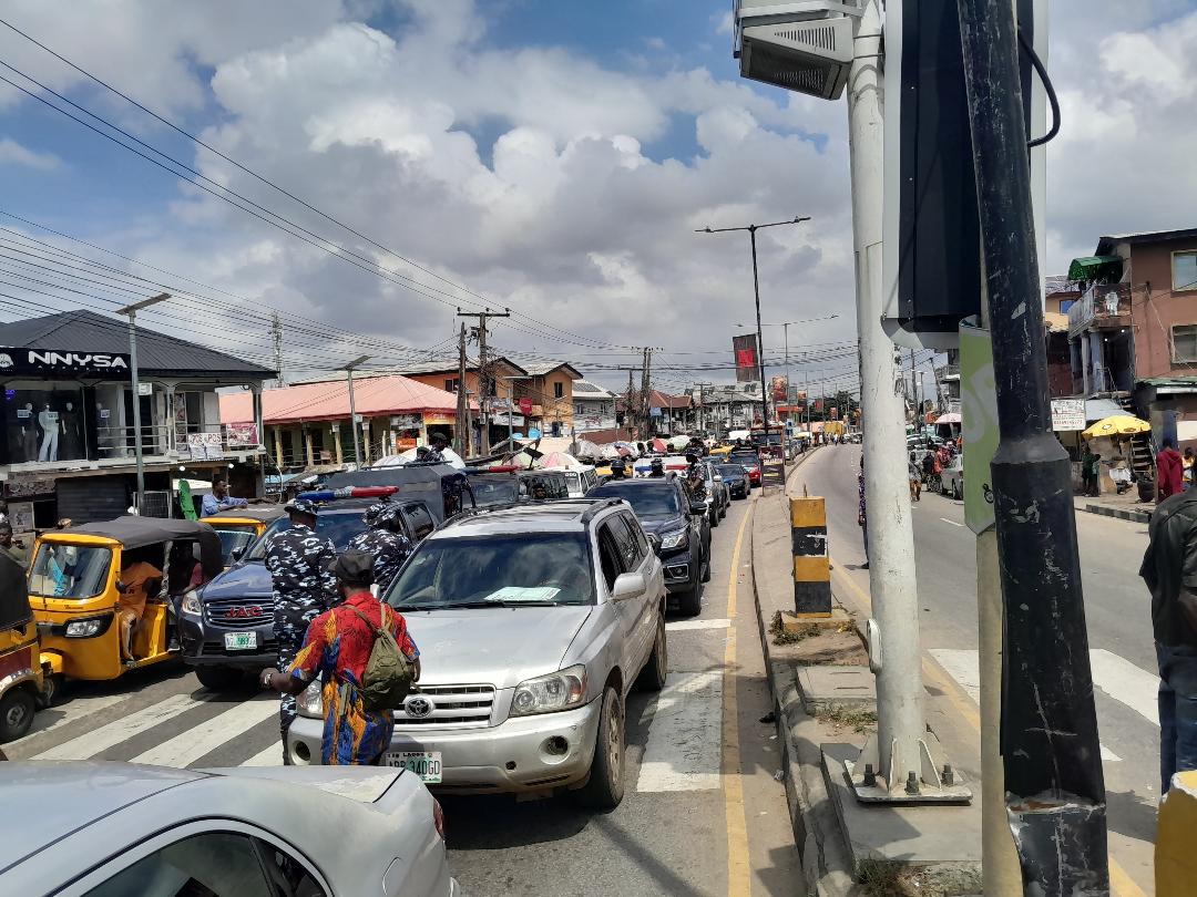 PHOTOS: Protesters block major road in Lagos