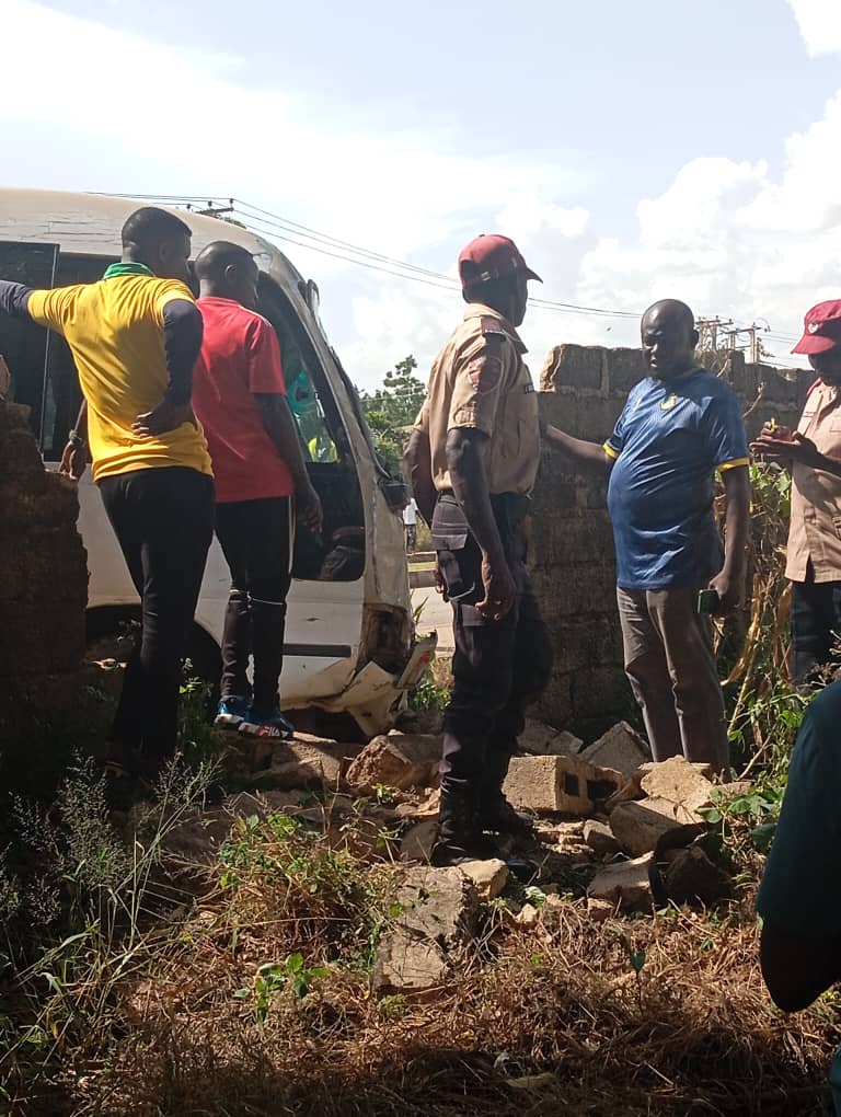 PHOTOS: Players injured as Bus conveying Kano Pillars team to Jos crashes